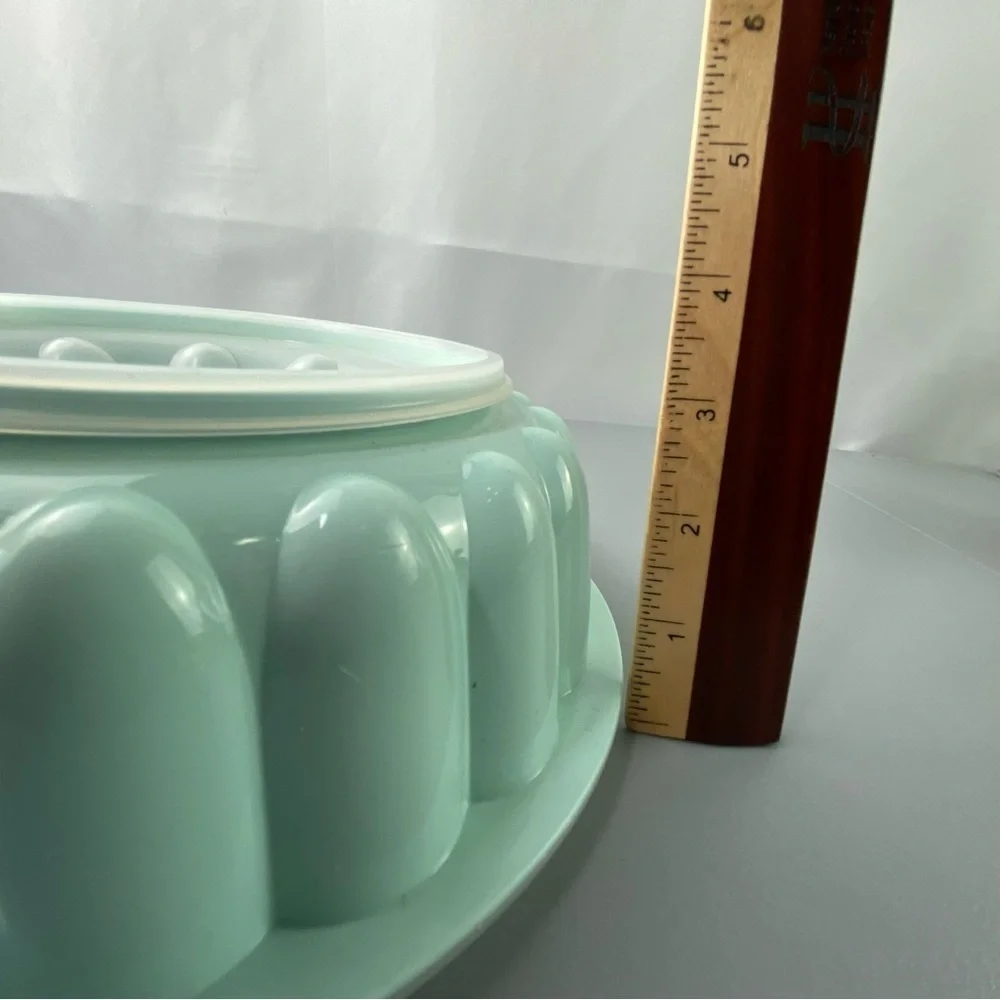 Vintage Tupperware Jello Ring Mold -- Retro Holiday Party Jell-O Fruit Desserts